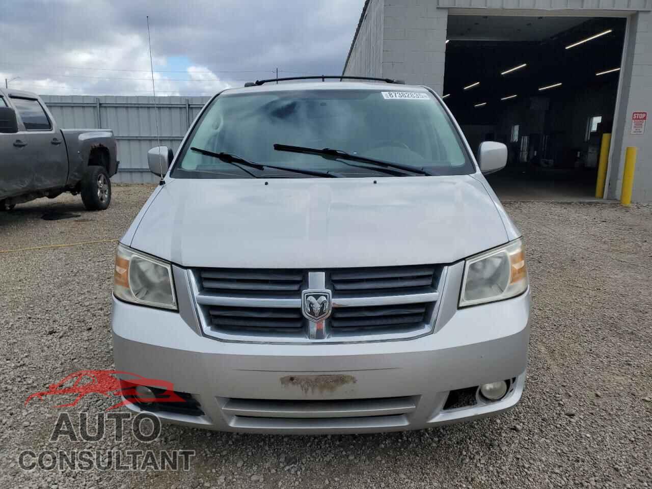 DODGE CARAVAN 2010 - 2D4RN5D10AR261437