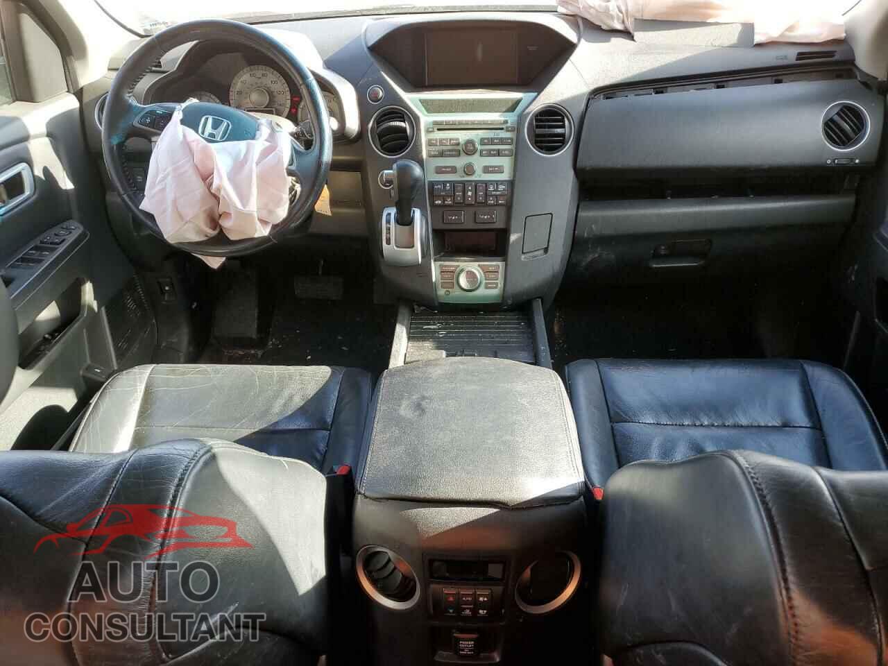 HONDA PILOT 2011 - 5FNYF4H79BB012162