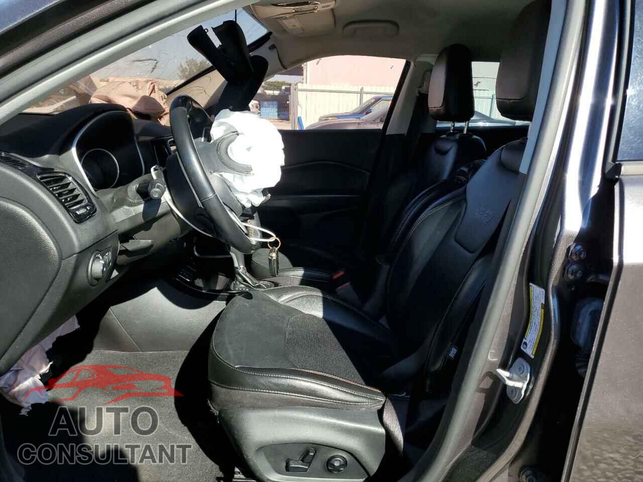 JEEP COMPASS 2020 - 3C4NJCCB6LT114528