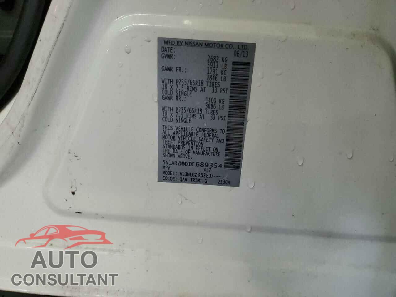 NISSAN PATHFINDER 2013 - 5N1AR2MMXDC689354
