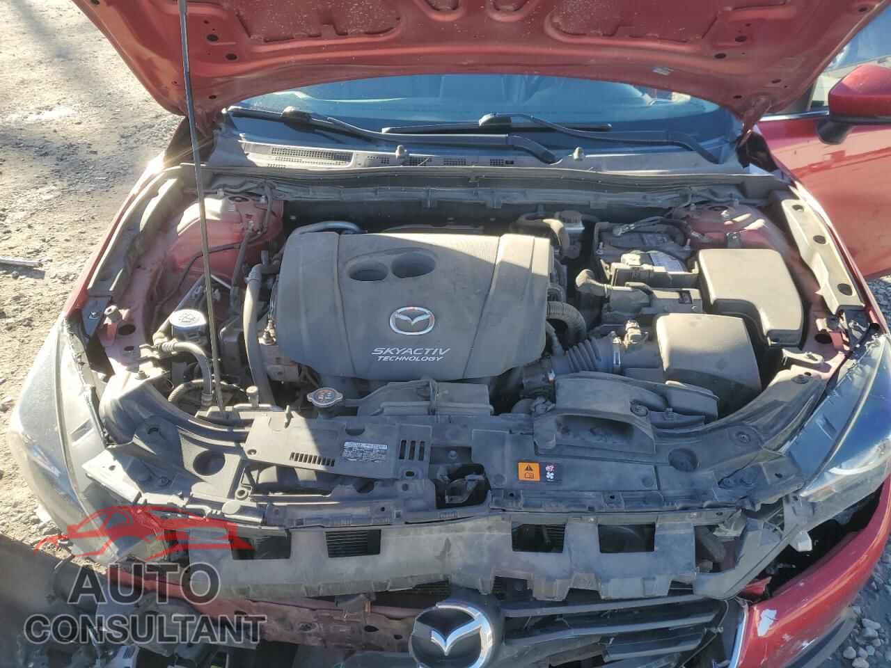 MAZDA 3 2018 - 3MZBN1L34JM163686