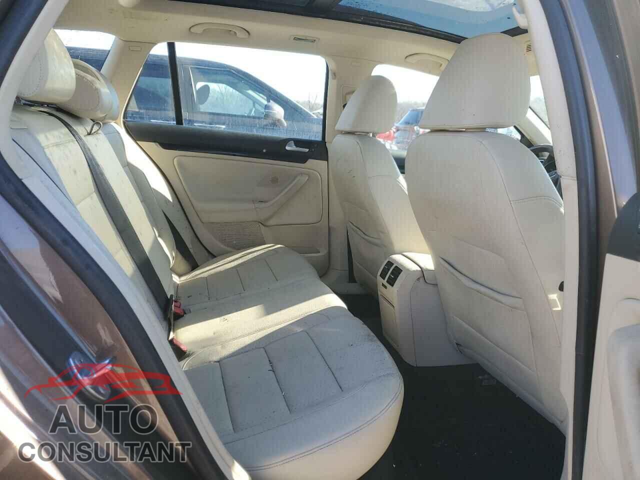 VOLKSWAGEN JETTA 2012 - 3VWPL7AJ5CM613736