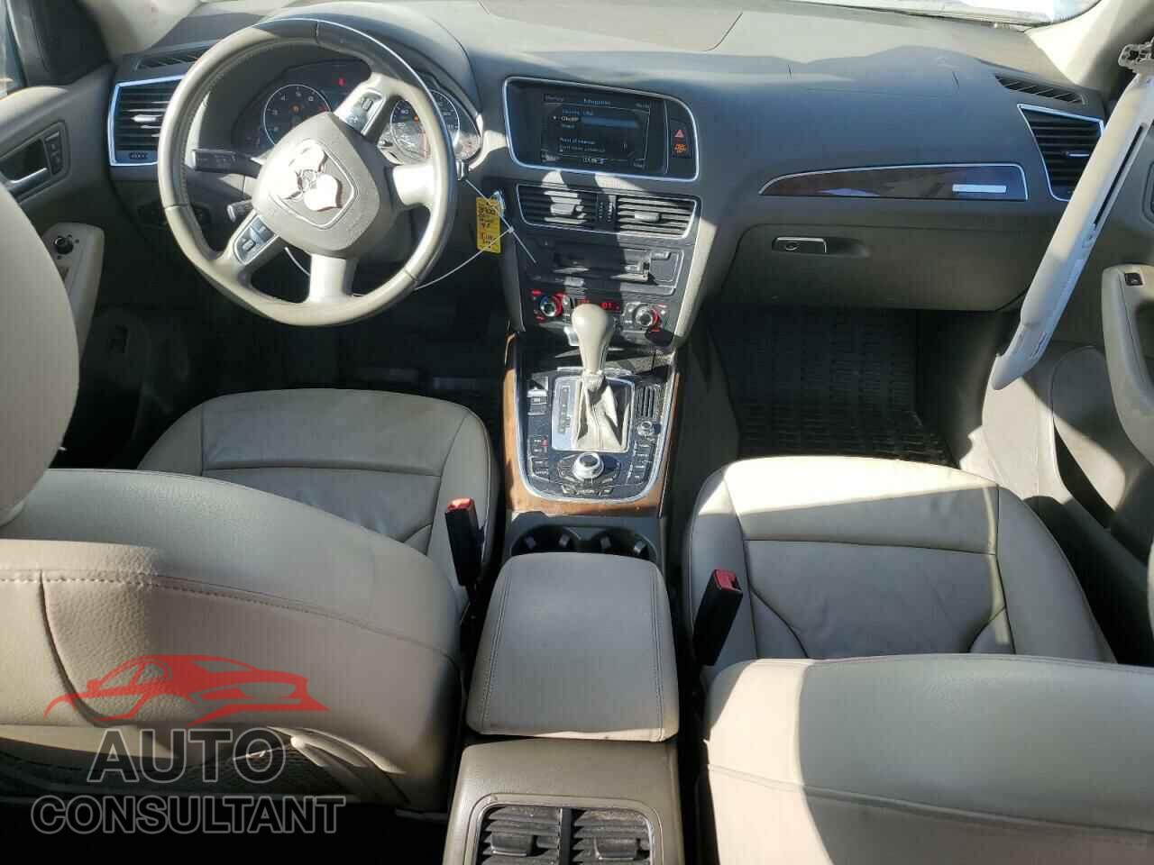 AUDI Q5 2011 - WA1LFAFP9BA045449