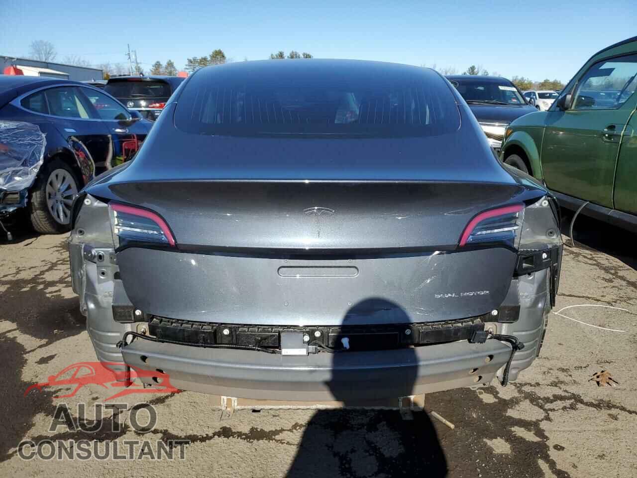 TESLA MODEL 3 2018 - 5YJ3E1EB1JF087277