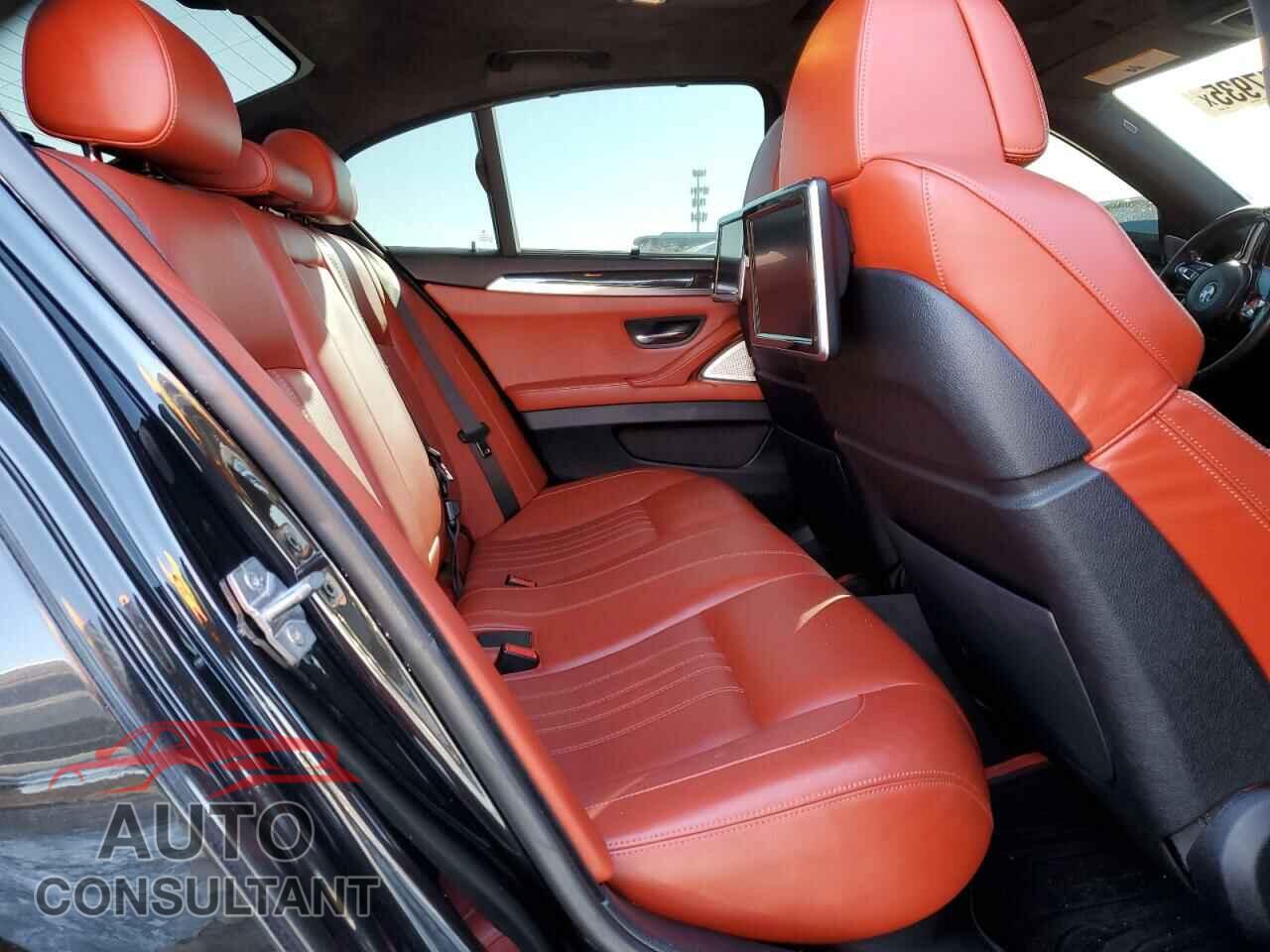 BMW M5 2015 - WBSFV9C58FD594659