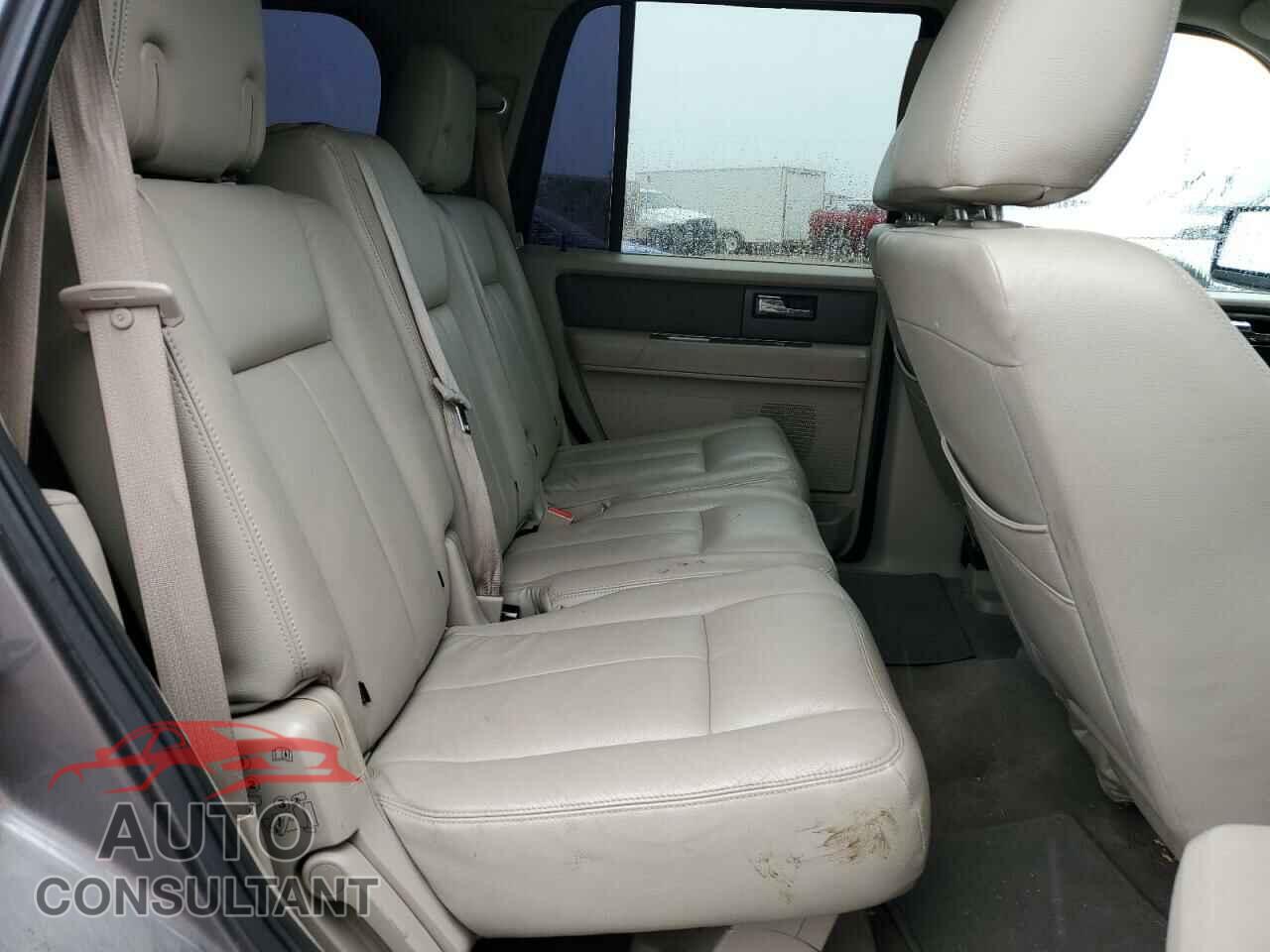 FORD EXPEDITION 2010 - 1FMJU1F54AEB46693