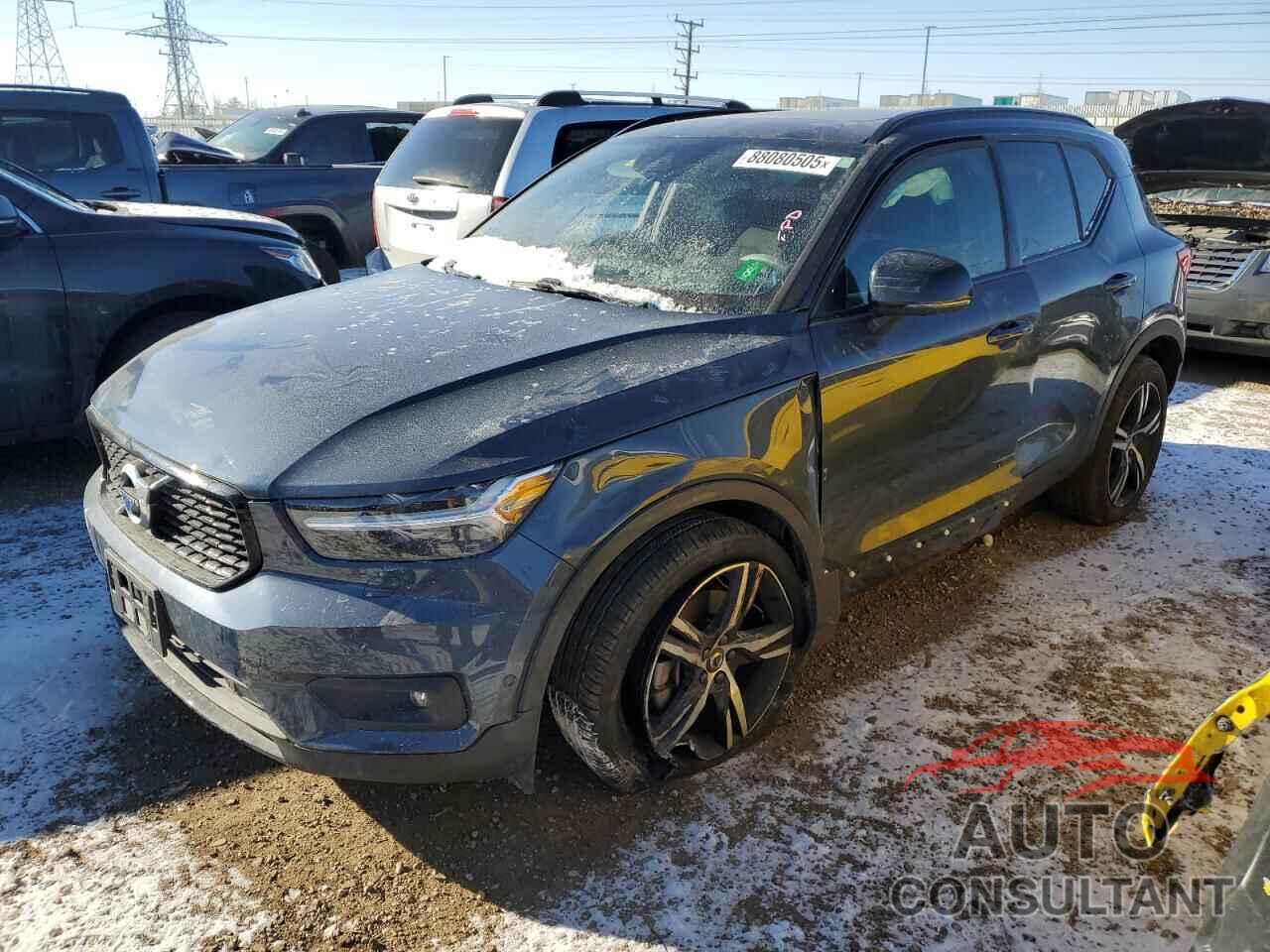 VOLVO XC40 2022 - YV4162UM8N2744305
