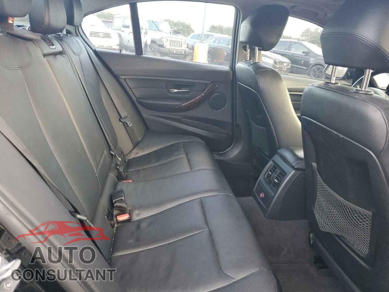 BMW 3 SERIES 2013 - WBA3B3C59DJ812216