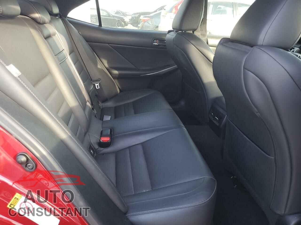 LEXUS IS 2015 - JTHBF1D20F5075428