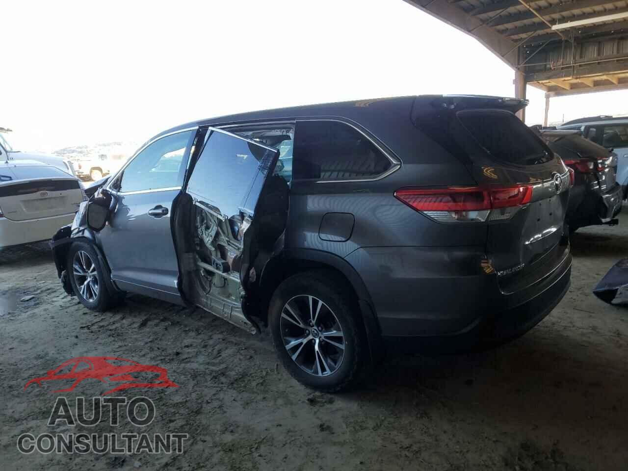 TOYOTA HIGHLANDER 2018 - 5TDBZRFH6JS832585