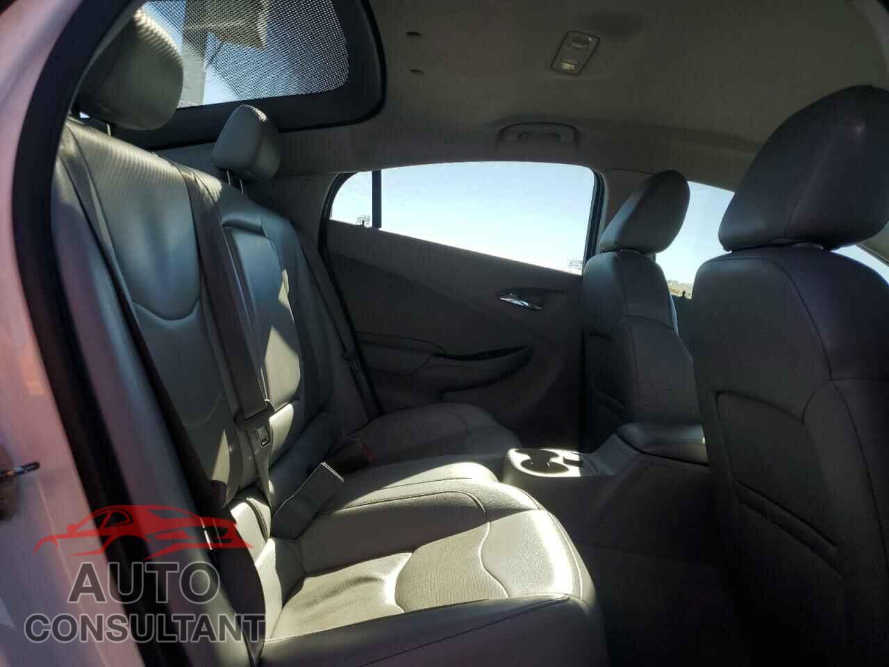 CHEVROLET VOLT 2018 - 1G1RA6S54JU132293