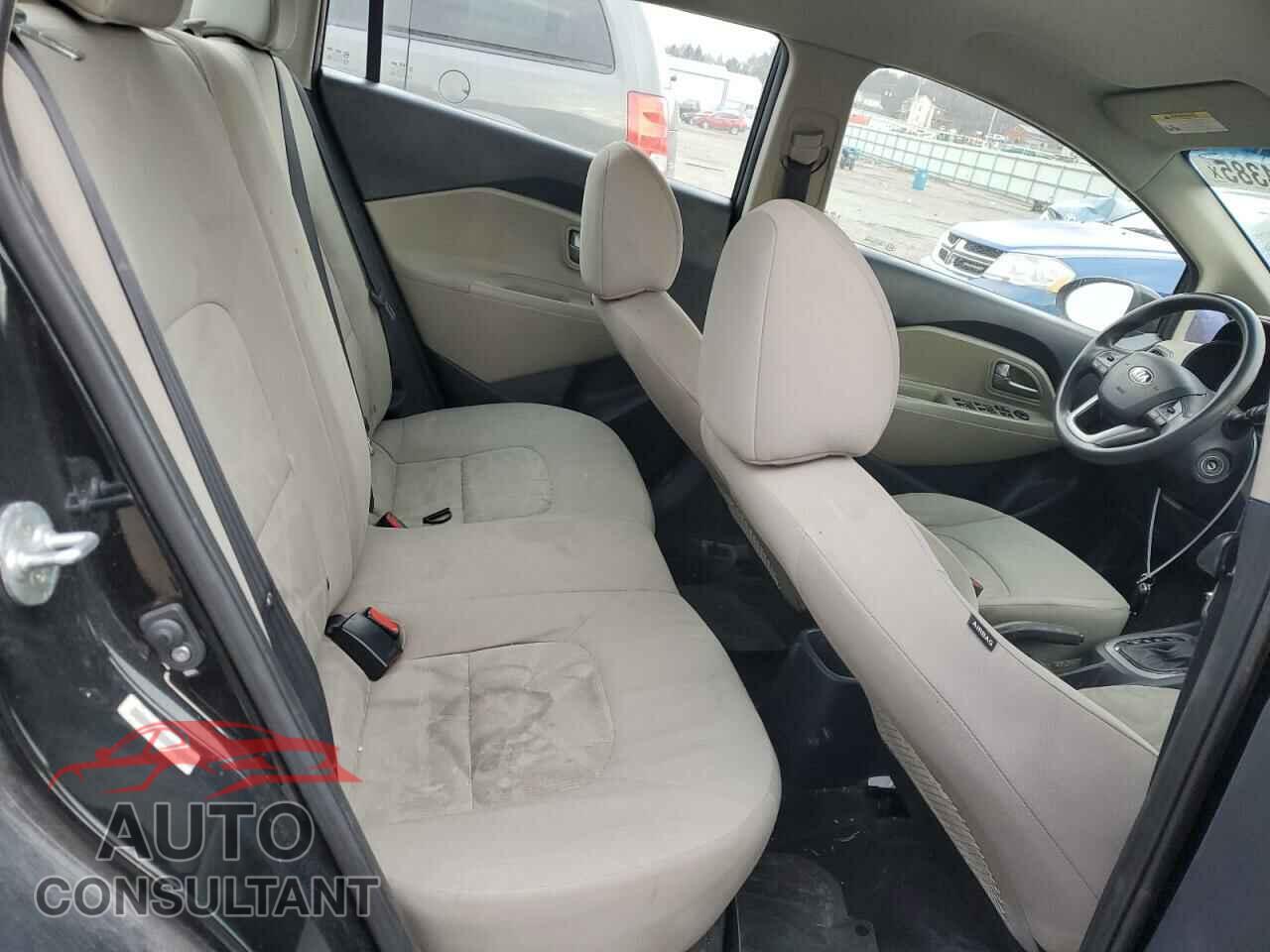 KIA RIO 2014 - KNADM4A34E6376014