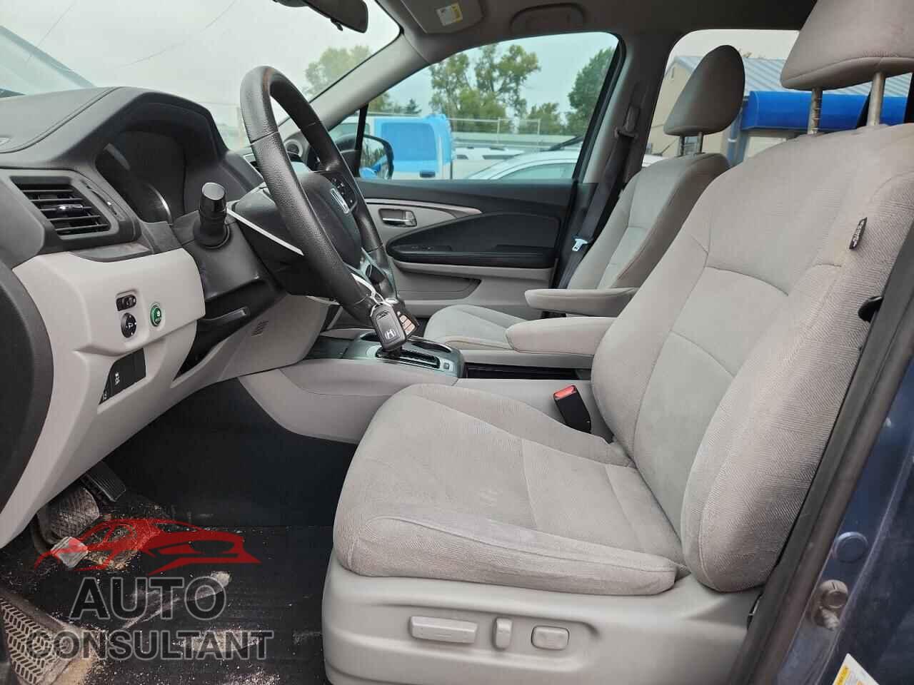 HONDA PILOT 2019 - 5FNYF6H39KB073035