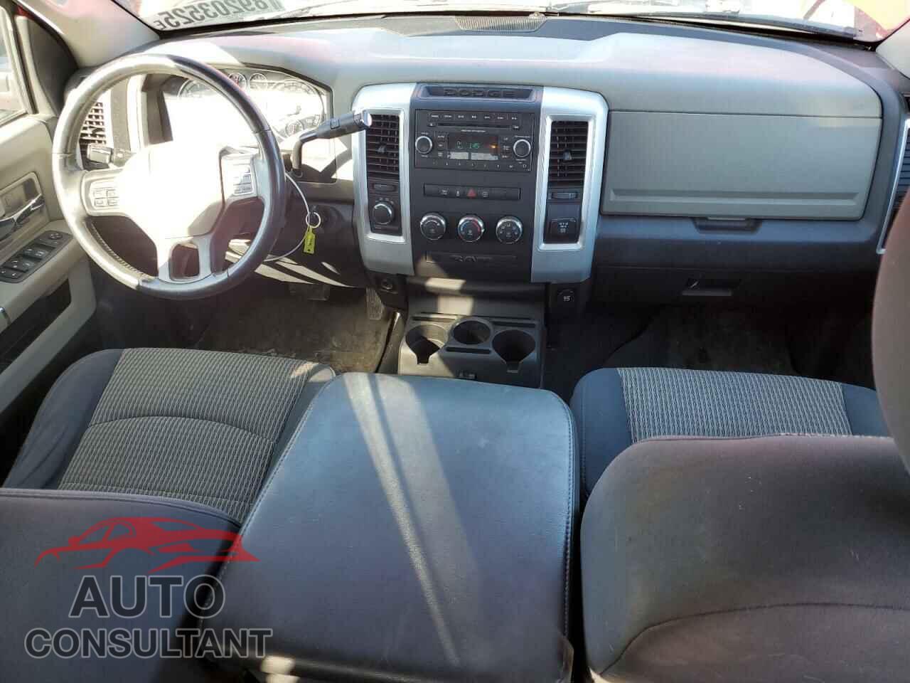 DODGE RAM 1500 2012 - 1C6RD7GT1CS138005