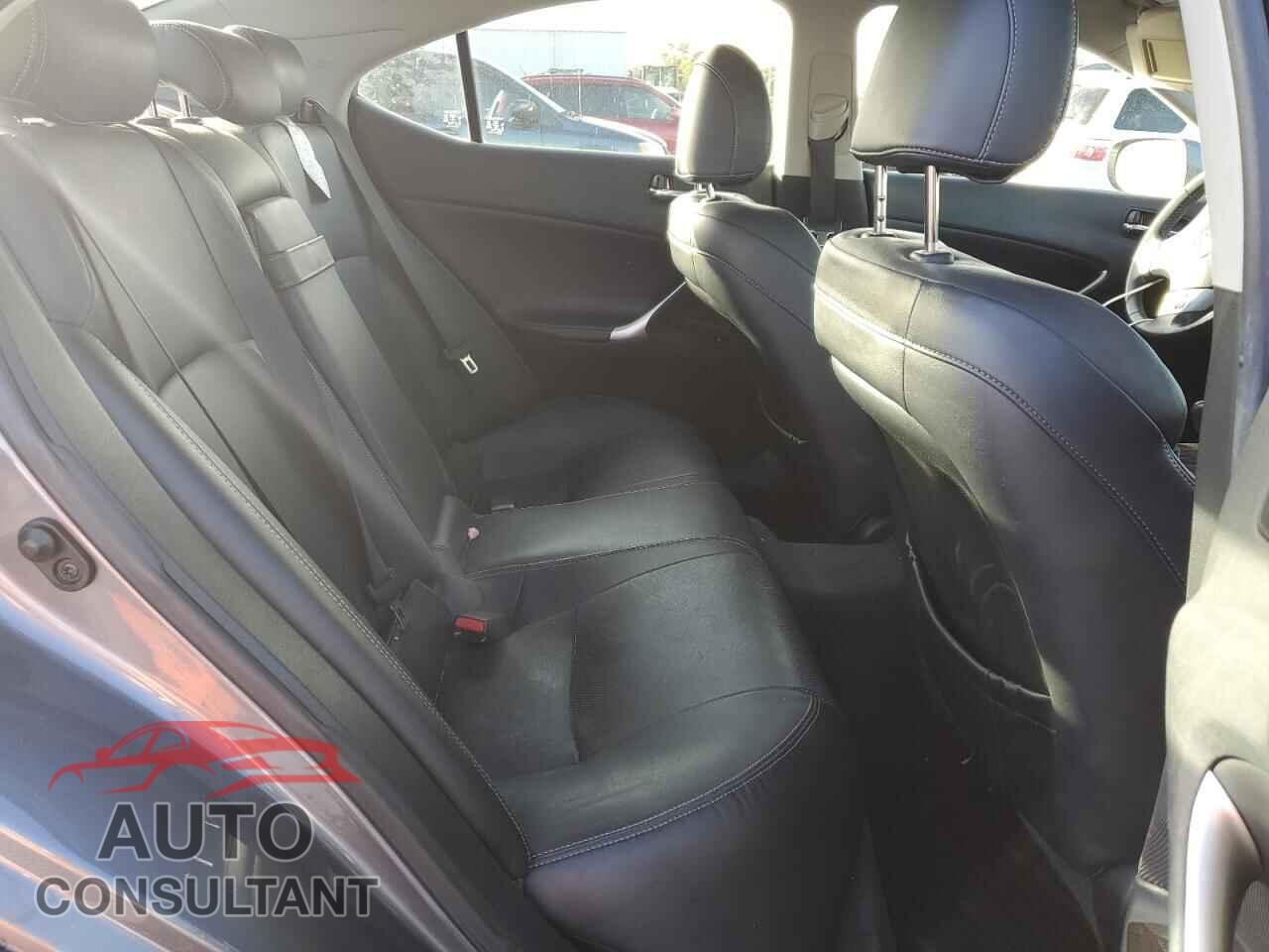 LEXUS IS 2013 - JTHBF5C27D5186810