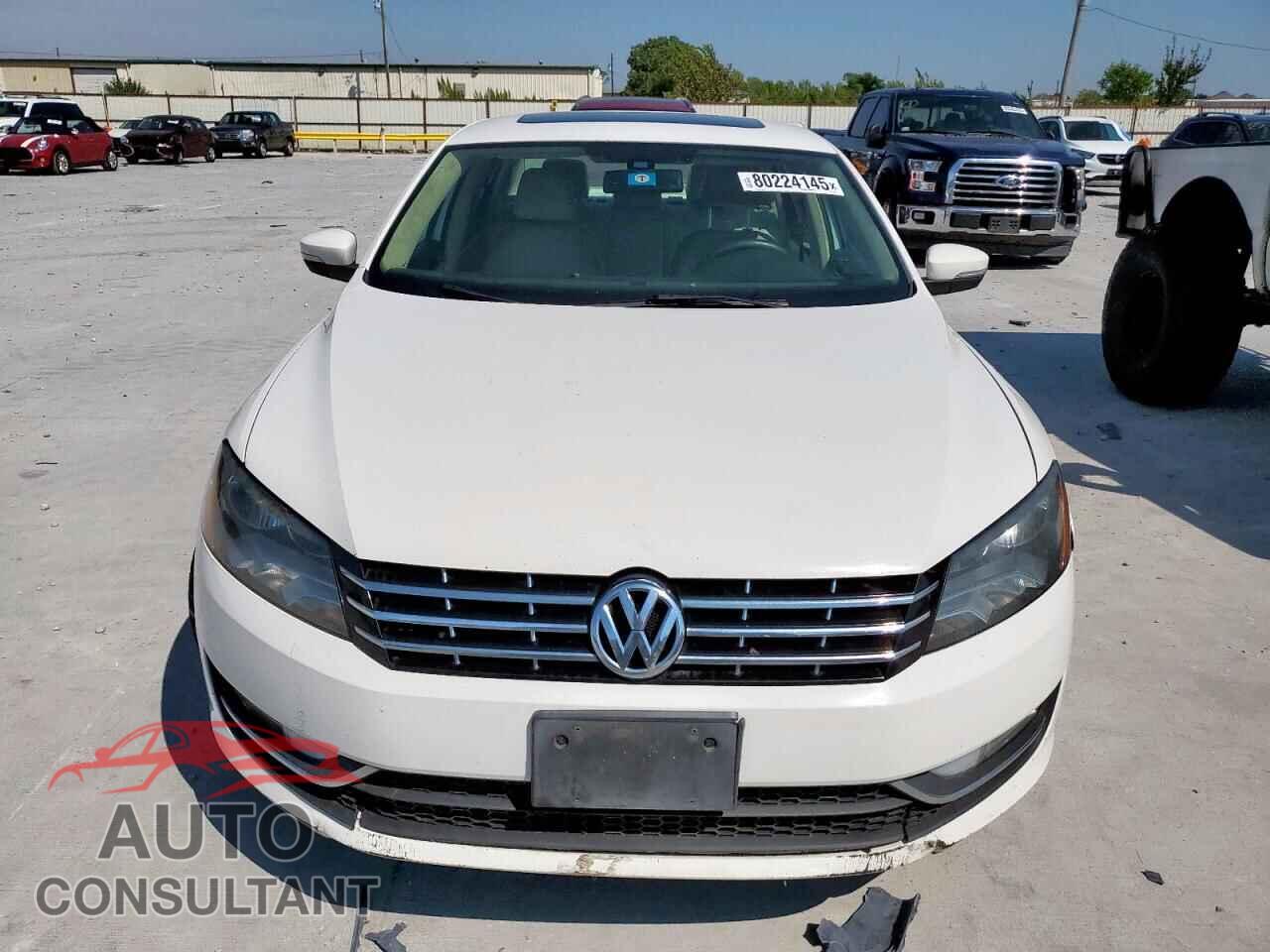 VOLKSWAGEN PASSAT 2013 - 1VWCH7A37DC039936