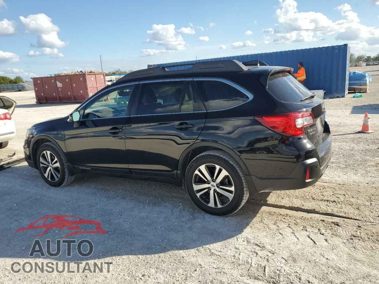 SUBARU OUTBACK 2018 - 4S4BSENC9J3365971