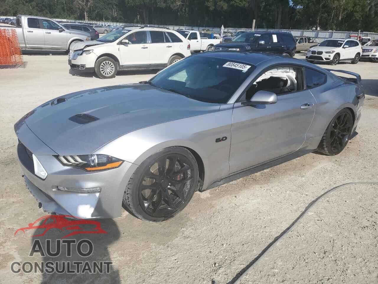 FORD MUSTANG 2020 - 1FA6P8CF3L5118318