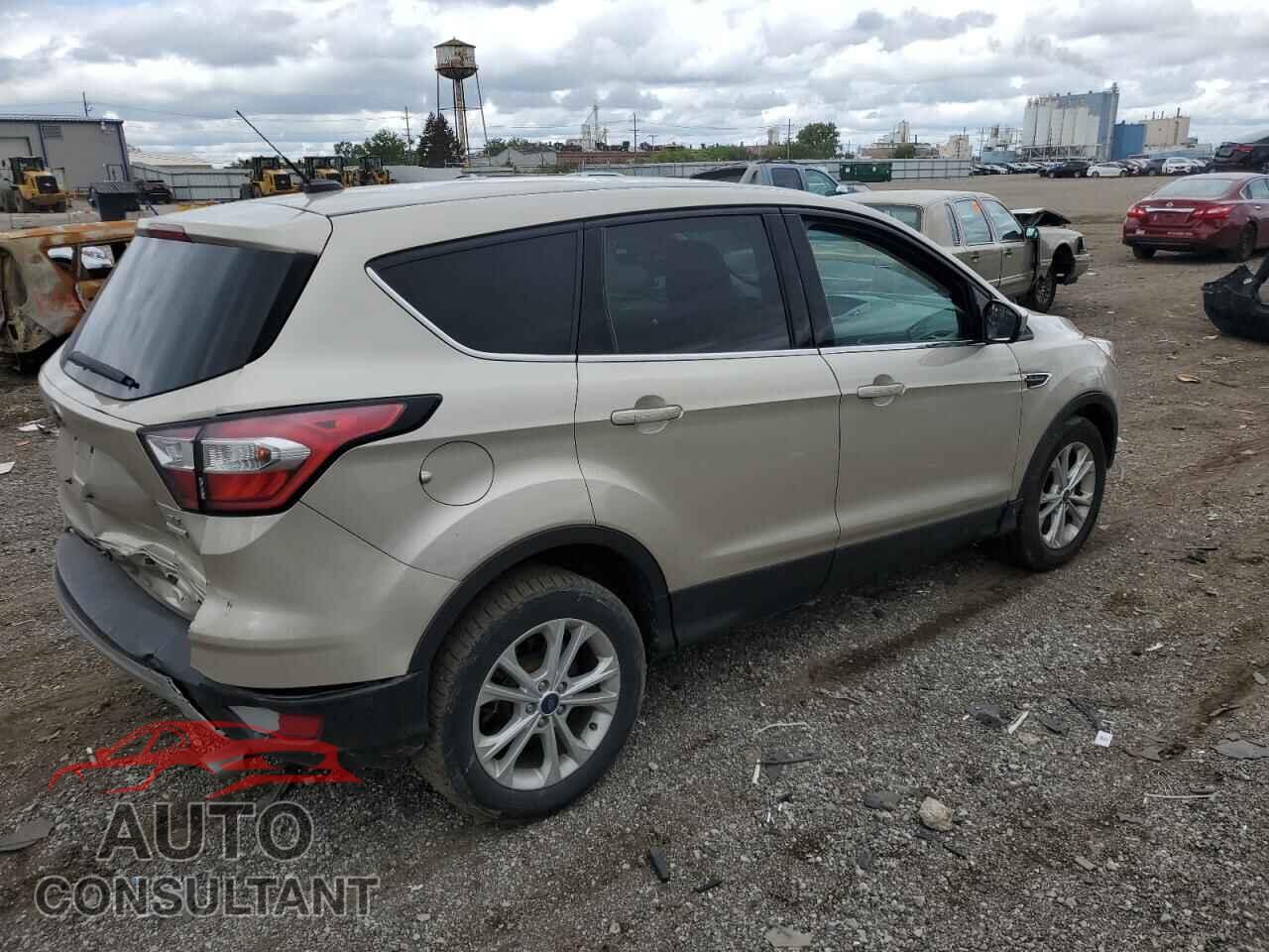 FORD ESCAPE 2017 - 1FMCU0GD6HUD08879