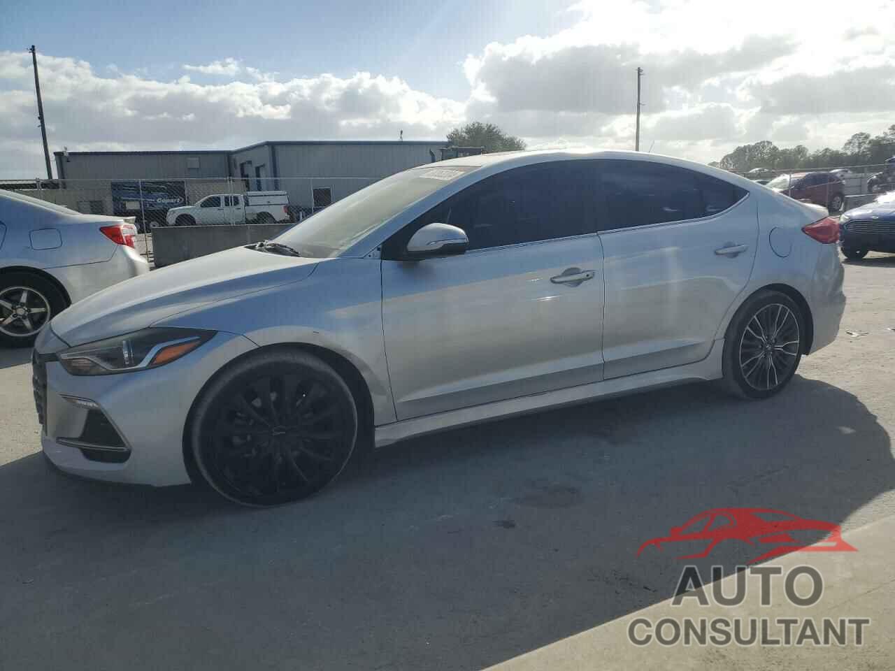 HYUNDAI ELANTRA 2018 - KMHD04LB1JU507095