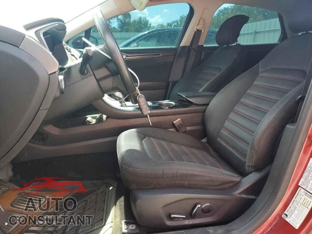 FORD FUSION 2013 - 3FA6P0HR8DR137773
