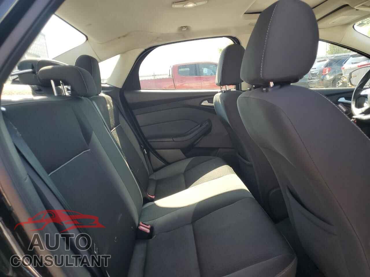 FORD FOCUS 2014 - 1FADP3F24EL317511