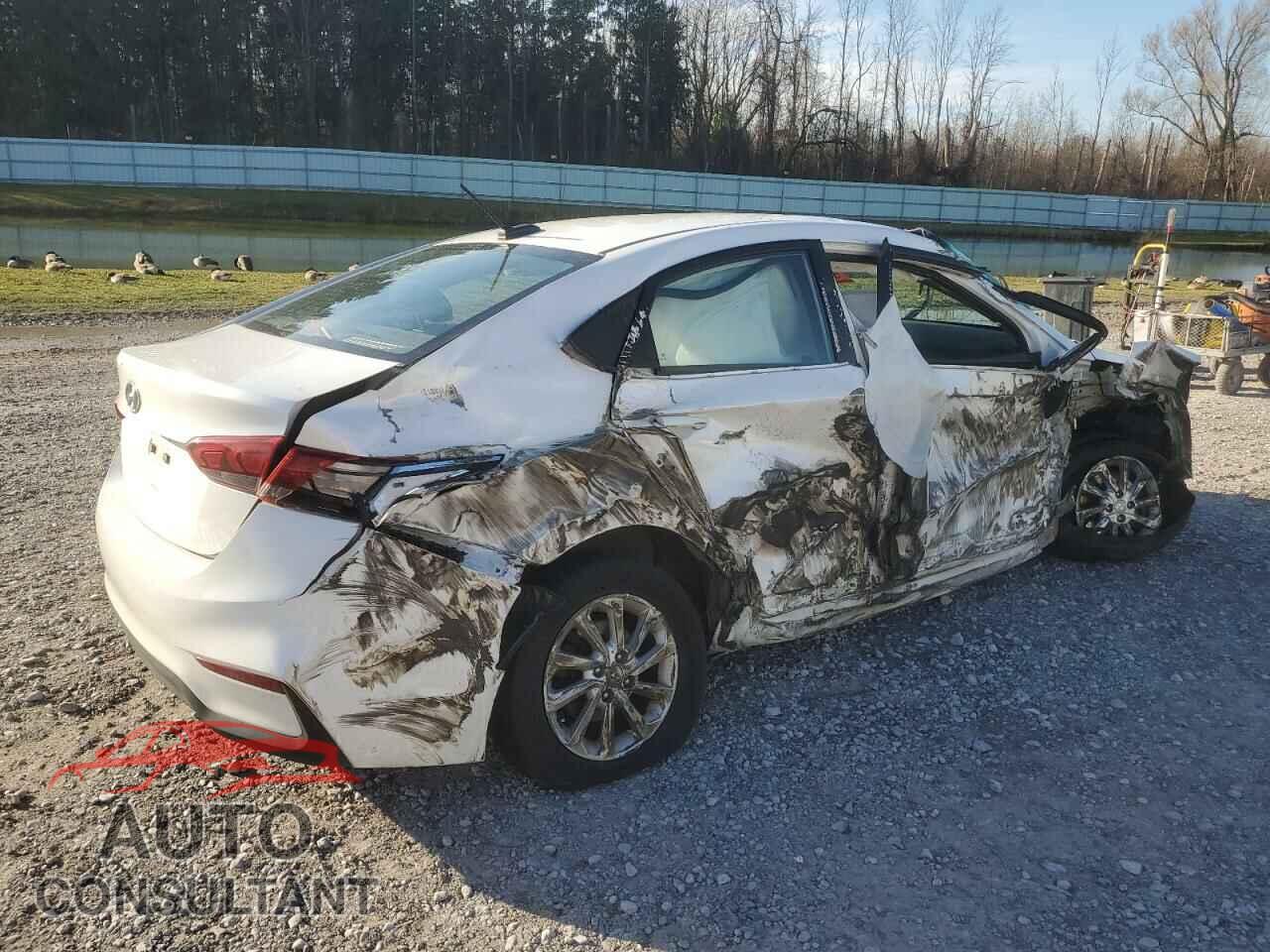HYUNDAI ACCENT 2018 - 3KPC24A30JE004730