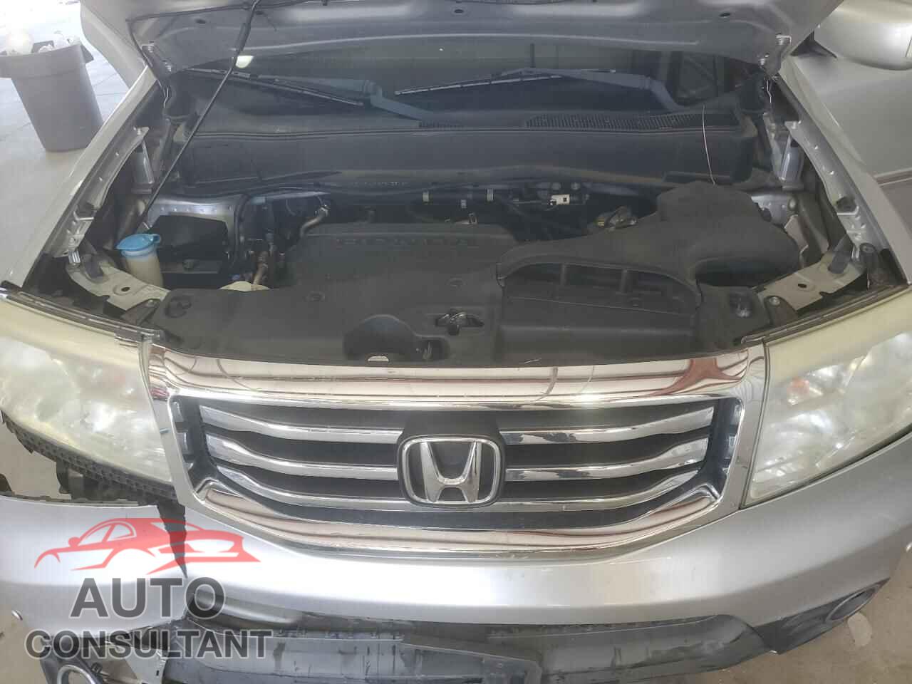 HONDA PILOT 2015 - 5FNYF4H98FB055169