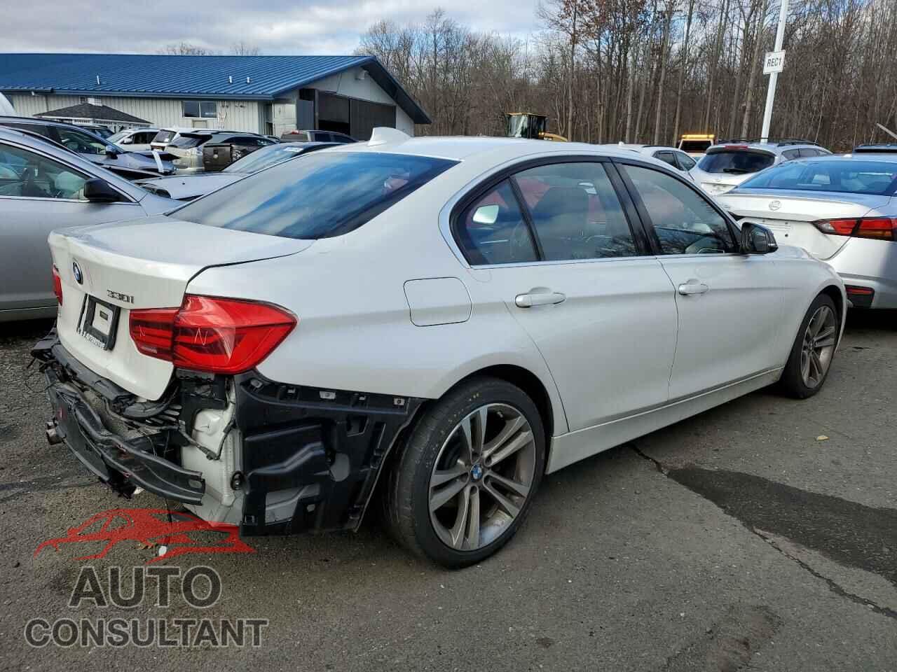 BMW 3 SERIES 2017 - WBA8D9C33HA011580