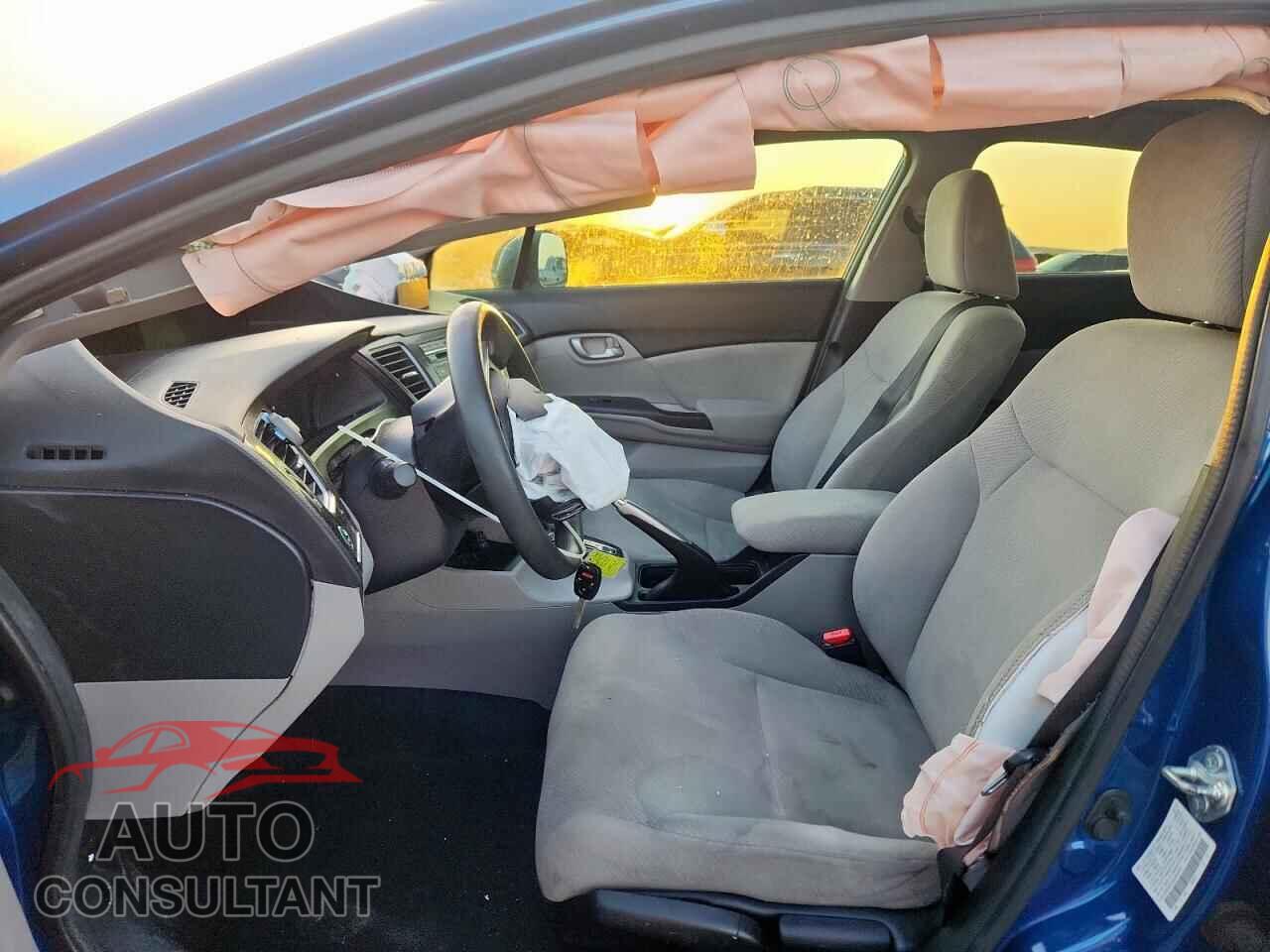 HONDA CIVIC 2013 - 2HGFB2F56DH537977