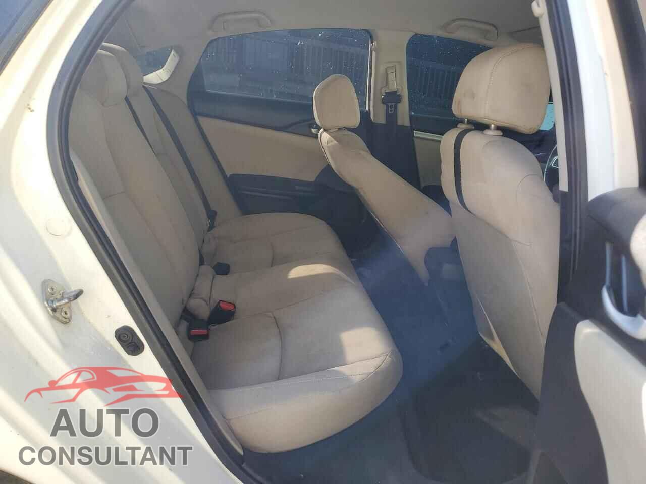 HONDA CIVIC 2018 - 2HGFC2F50JH586746