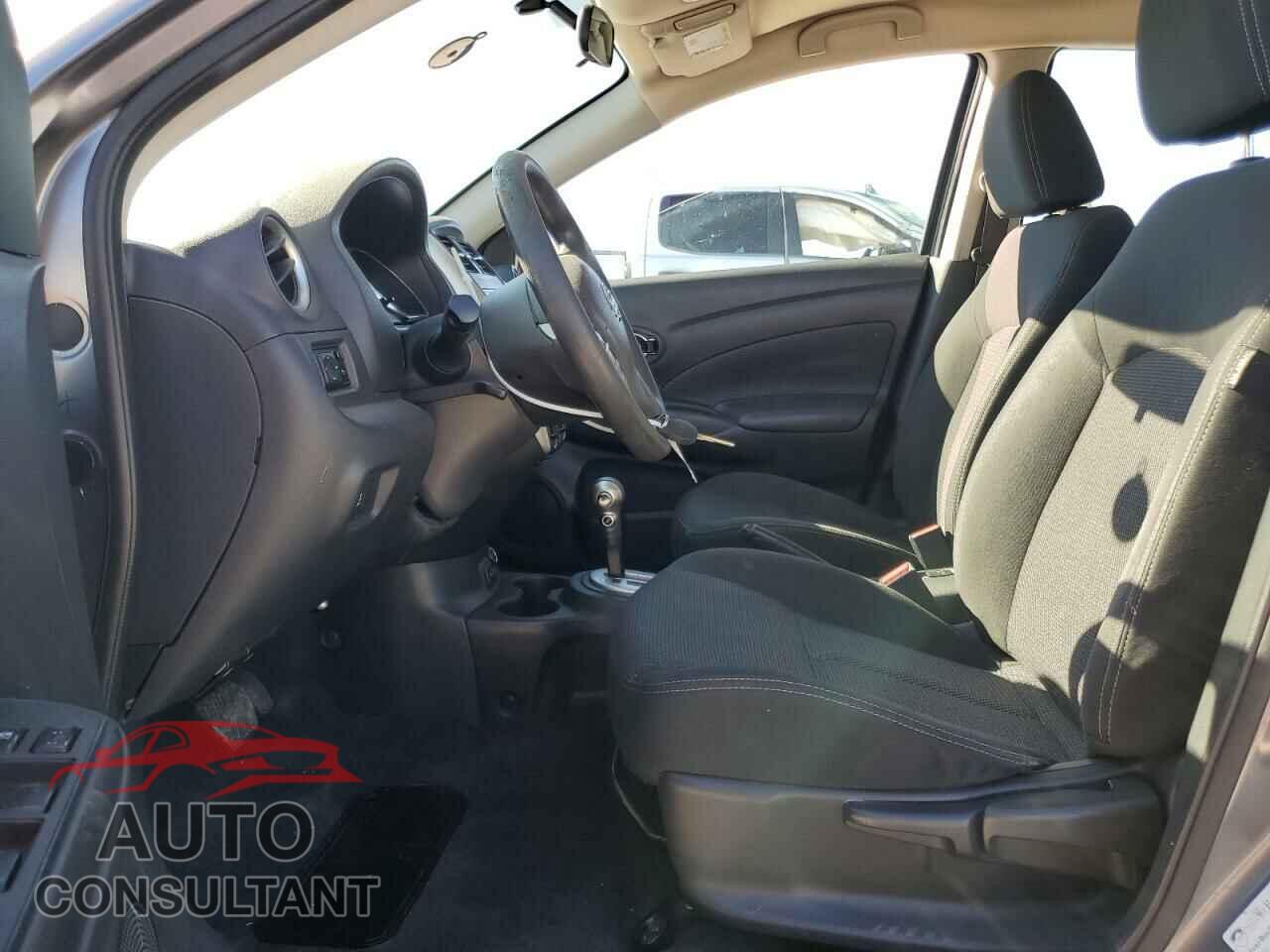 NISSAN VERSA 2017 - 3N1CN7AP1HL821015