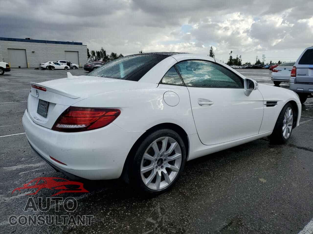 MERCEDES-BENZ SLC-CLASS 2017 - WDDPK3JA7HF138098