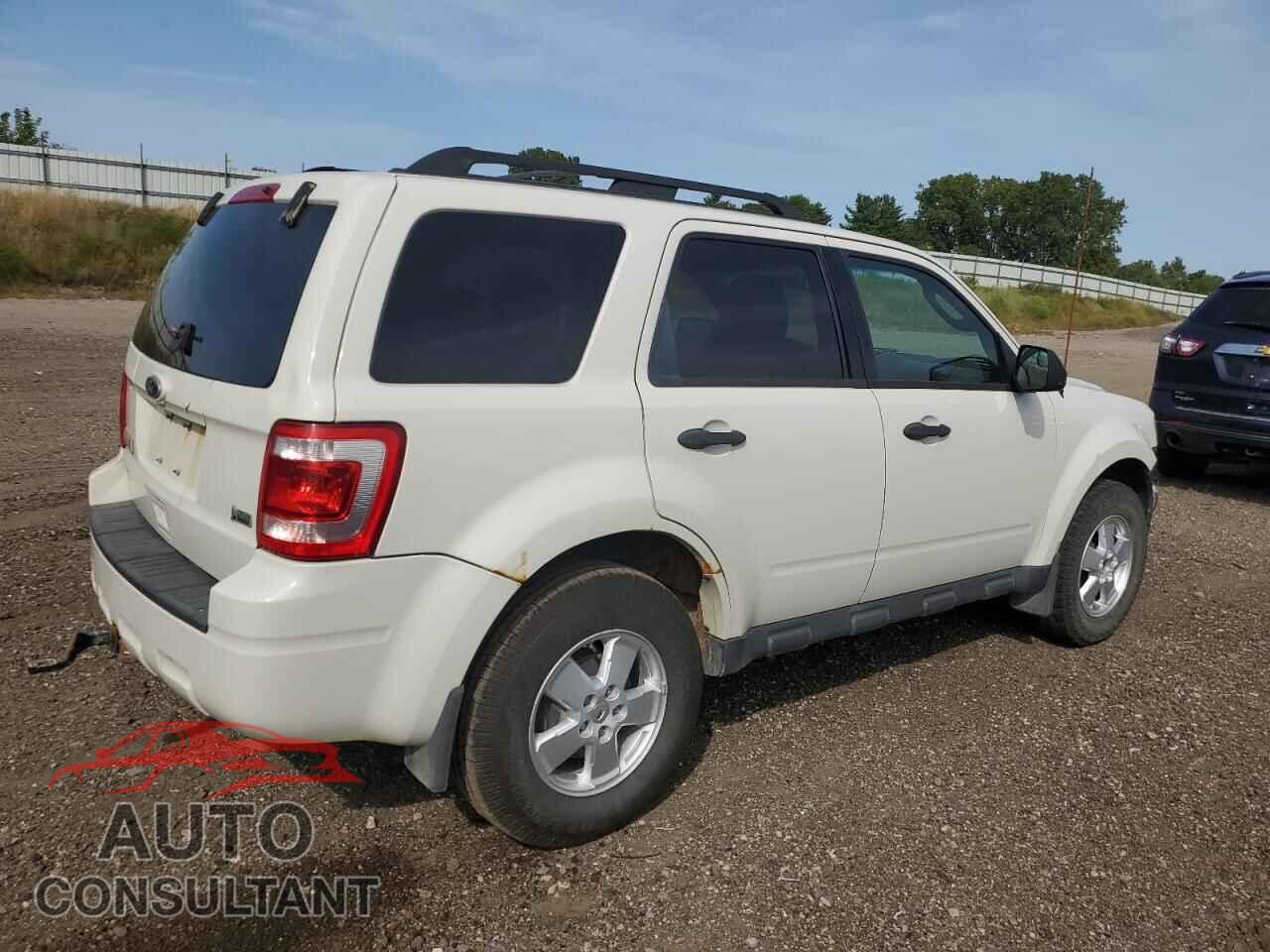 FORD ESCAPE 2011 - 1FMCU0DG1BKA23833