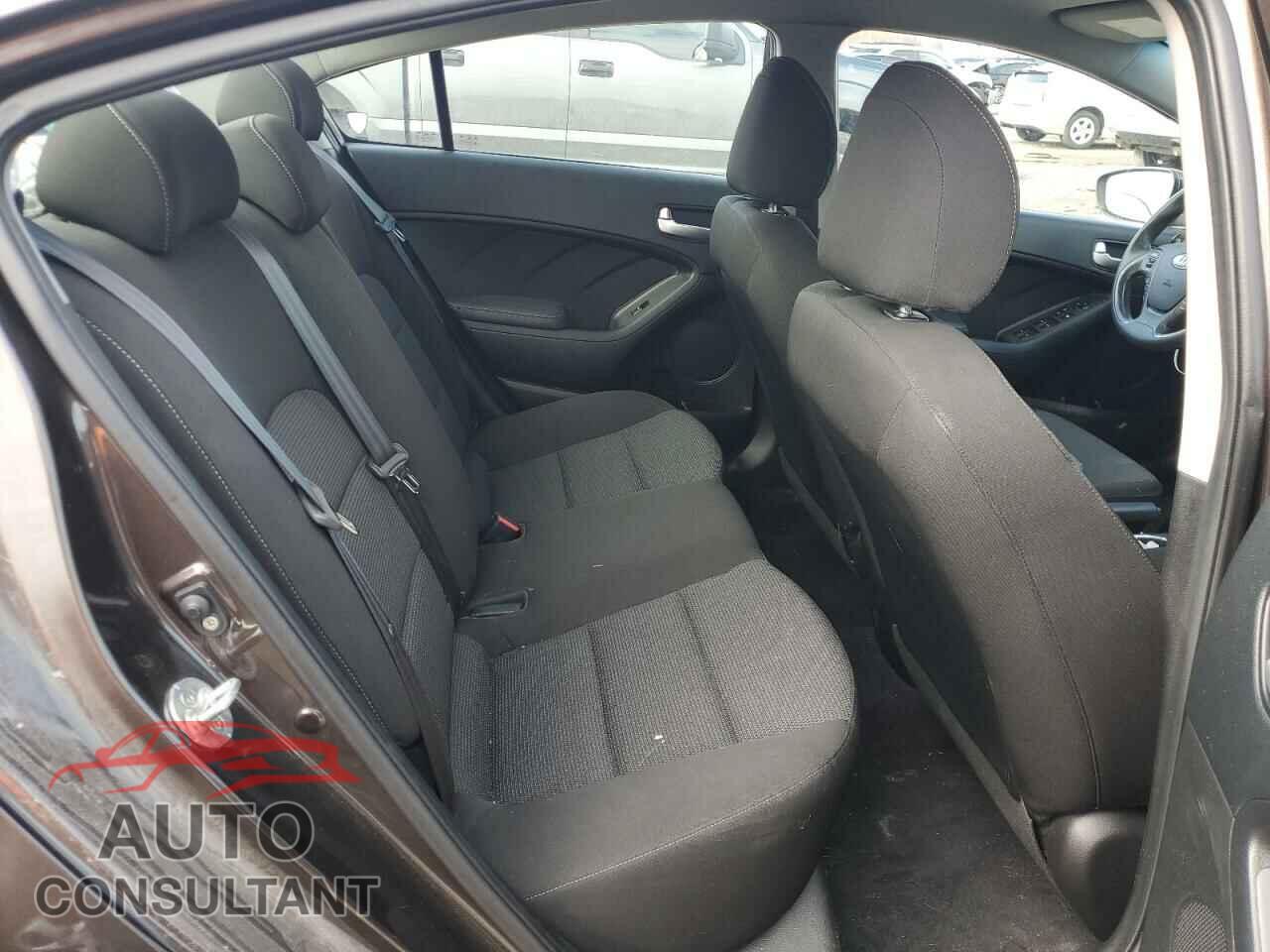 KIA FORTE 2017 - 3KPFK4A7XHE102433