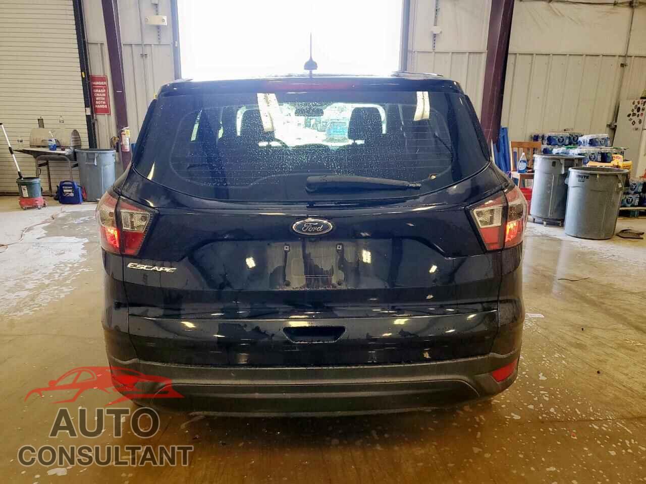 FORD ESCAPE 2017 - 1FMCU0F75HUB88679