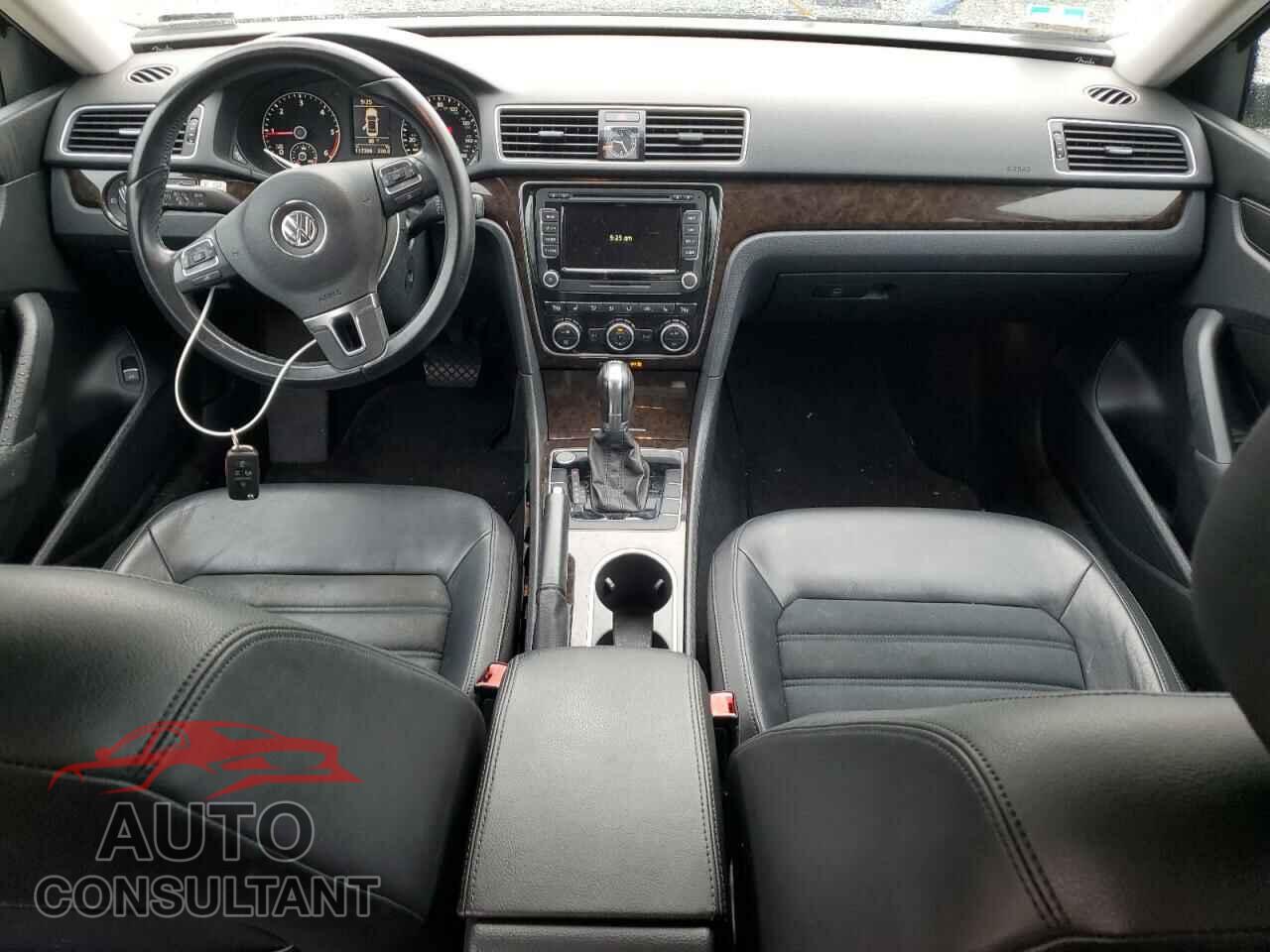 VOLKSWAGEN PASSAT 2014 - 1VWCN7A30EC060931