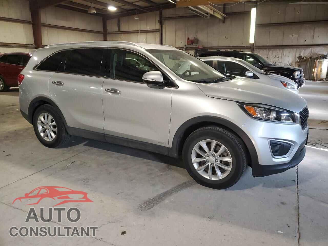 KIA SORENTO 2018 - 5XYPGDA34JG345778