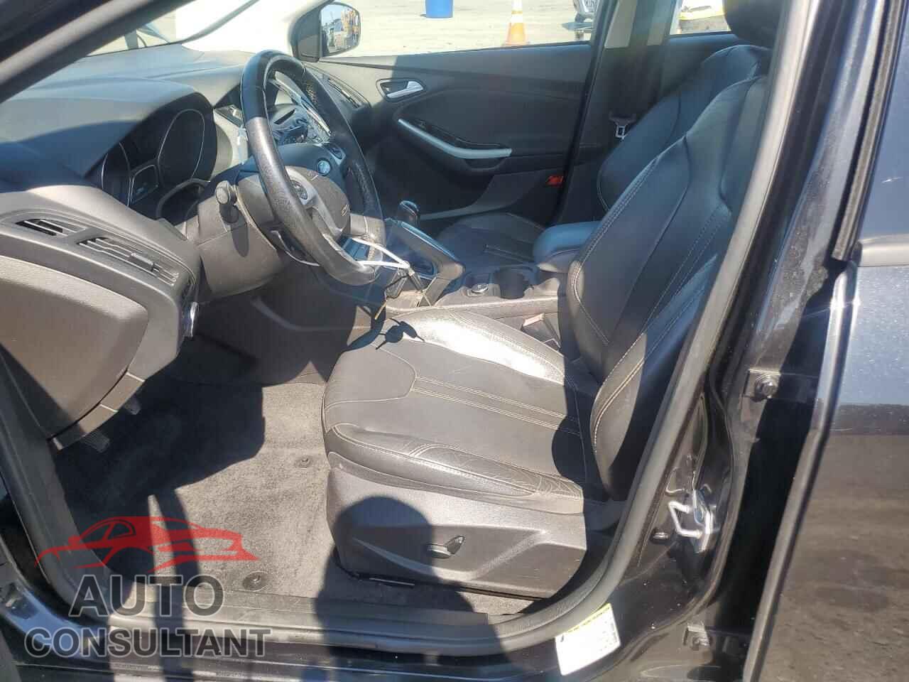 FORD FOCUS 2013 - 1FADP3K22DL128554