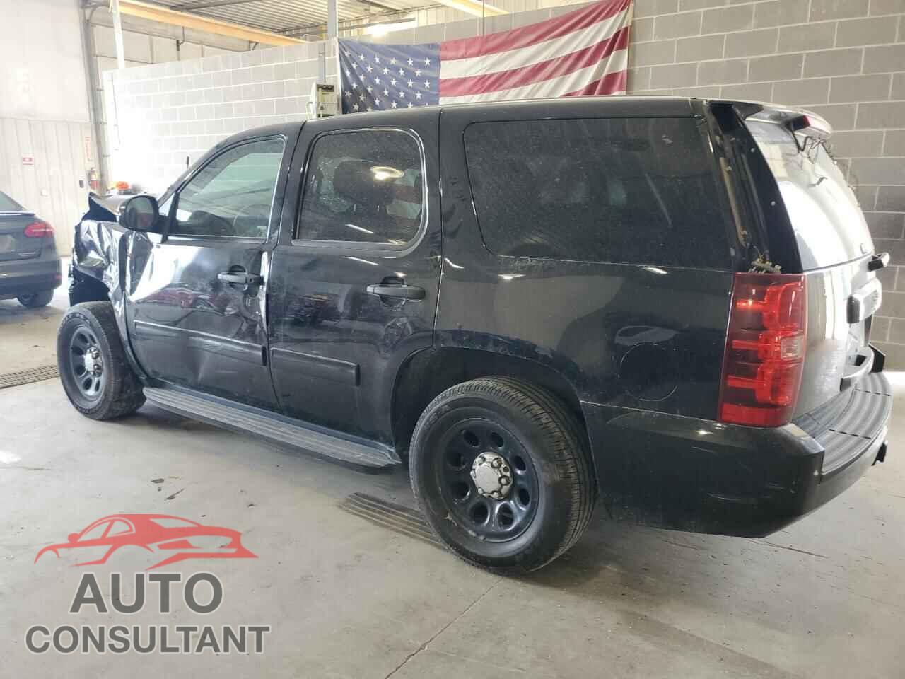 CHEVROLET TAHOE 2013 - 1GNLC2E06DR339959