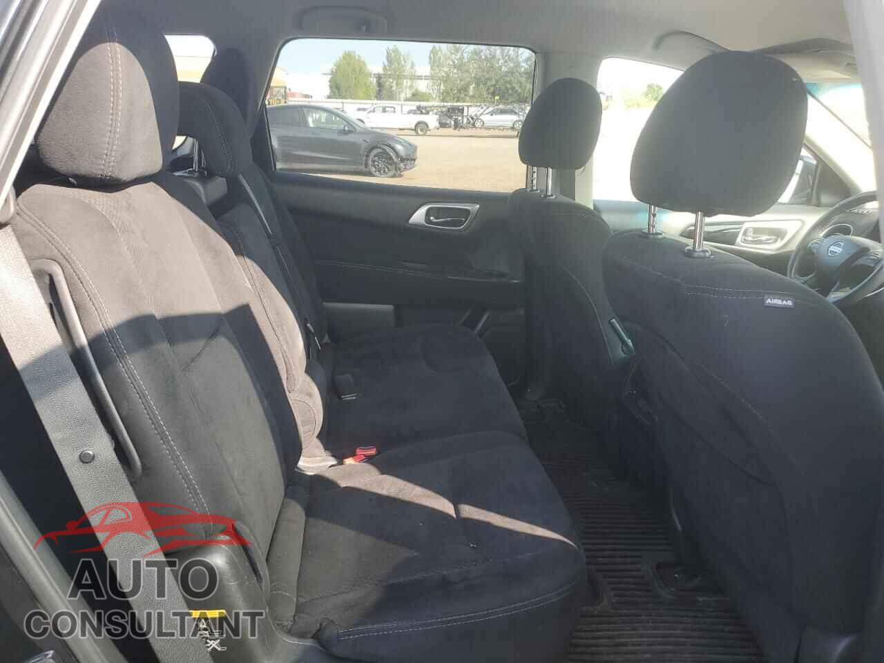 NISSAN PATHFINDER 2015 - 5N1AR2MMXFC679992