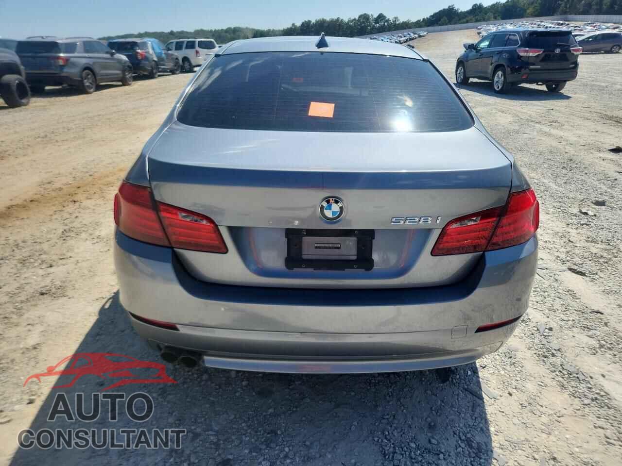 BMW 5 SERIES 2011 - WBAFR1C59BC746202