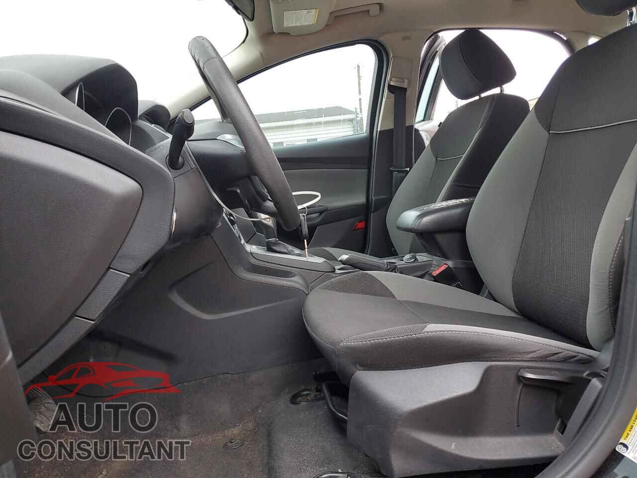 FORD FOCUS 2014 - 1FADP3F27EL360482