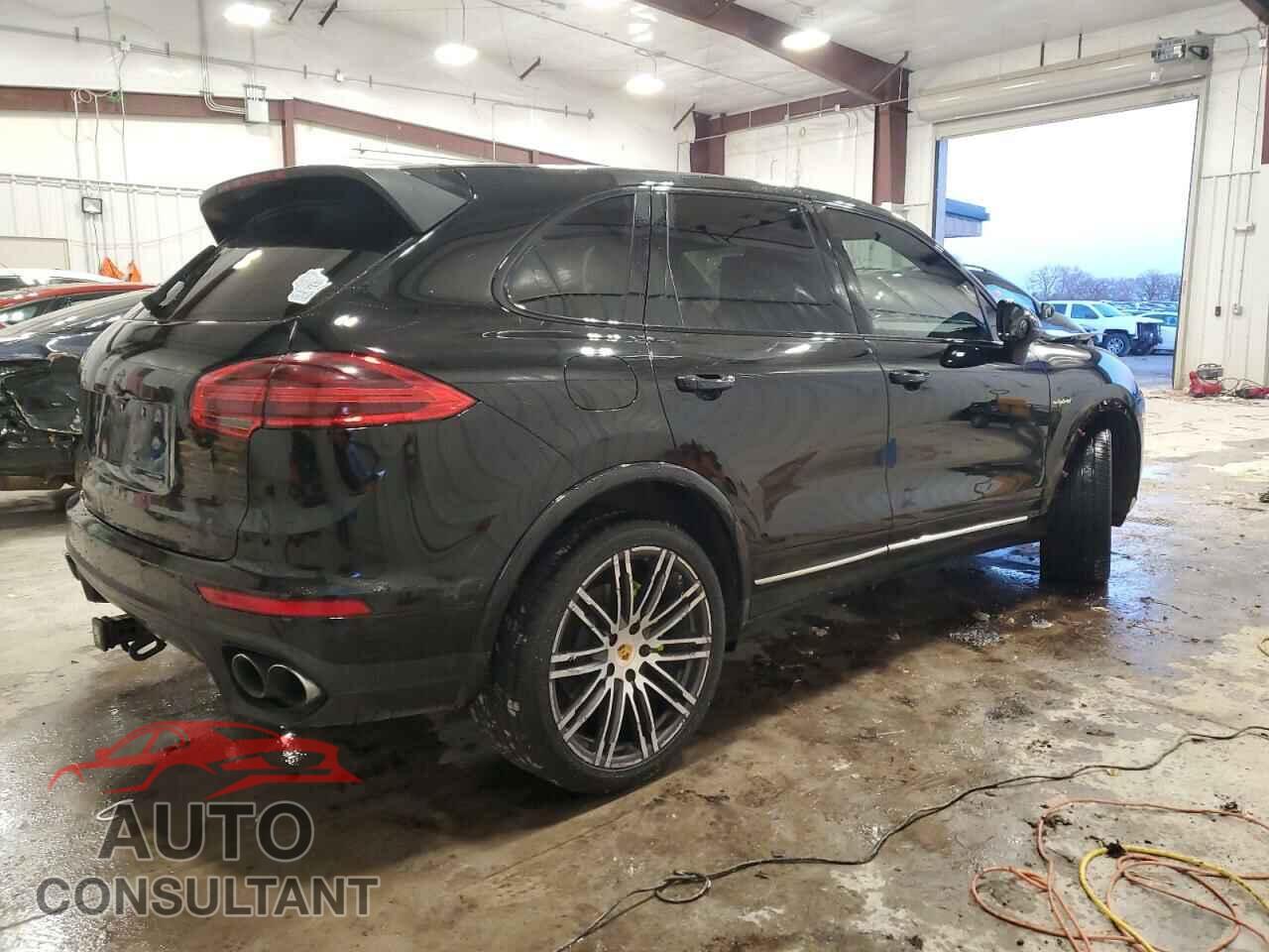 PORSCHE CAYENNE 2017 - WP1AE2A23HLA72272