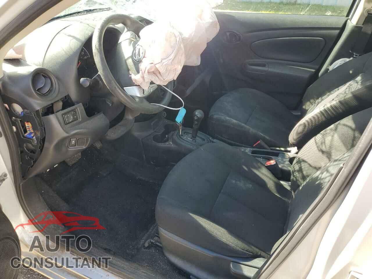 NISSAN VERSA 2018 - 3N1CN7AP9JL830275