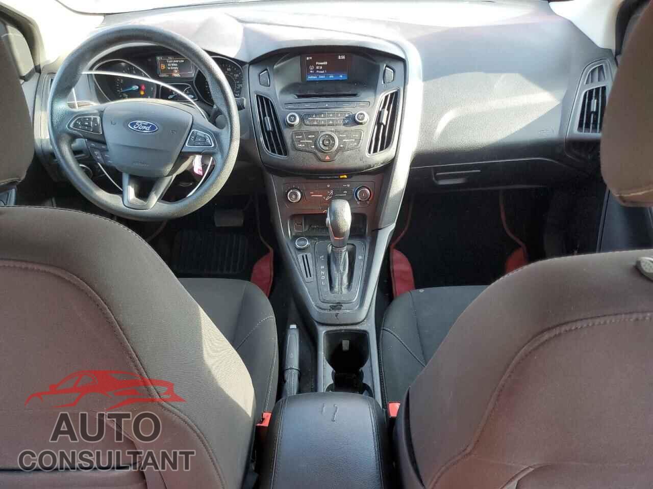 FORD FOCUS 2017 - 1FADP3F28HL300411