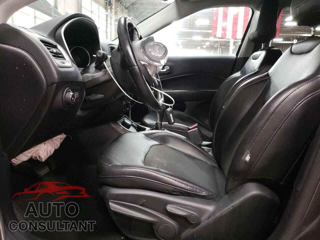 JEEP COMPASS 2020 - 3C4NJDBB7LT156620