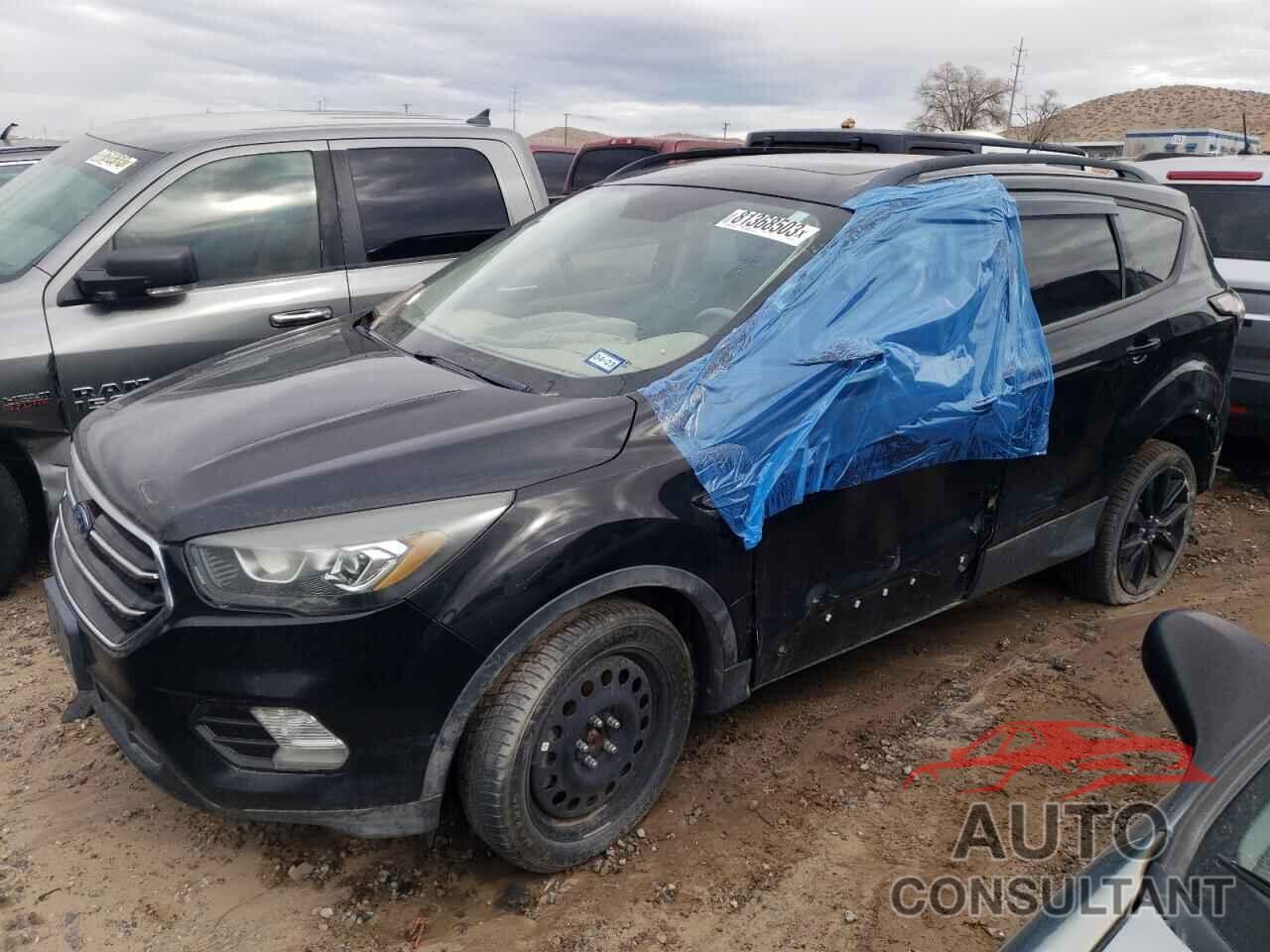 FORD ESCAPE 2017 - 1FMCU9J93HUB62515
