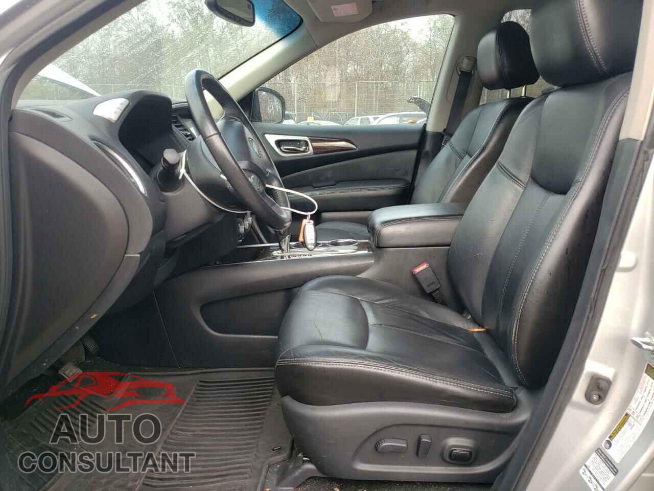 NISSAN PATHFINDER 2013 - 5N1AR2MN5DC671045