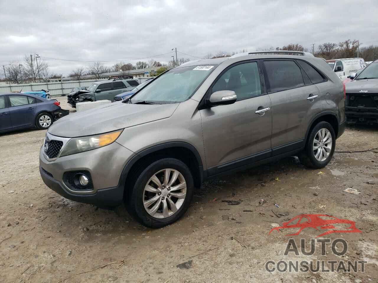 KIA SORENTO 2011 - 5XYKU4A16BG025977